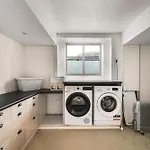 New Listing! Unique In * ベルゲン