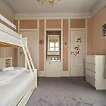New Listing! Unique In * ベルゲン