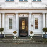 ヴィラ New Listing! Unique In *