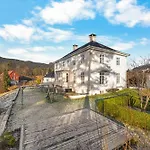 New Listing! Unique In ベルゲン
