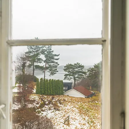 New Listing! Unique In * Bergen