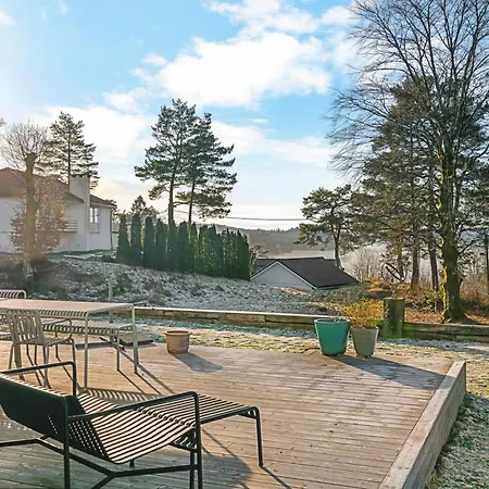 New Listing! Unique In Villa Bergen