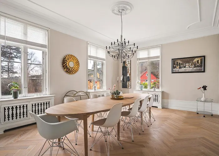 New Listing! Unique In Villa *