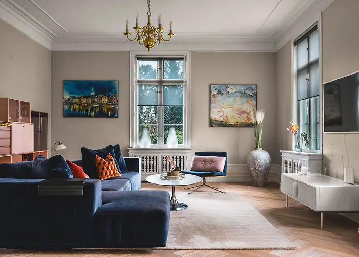 New Listing! Unique In Villa *