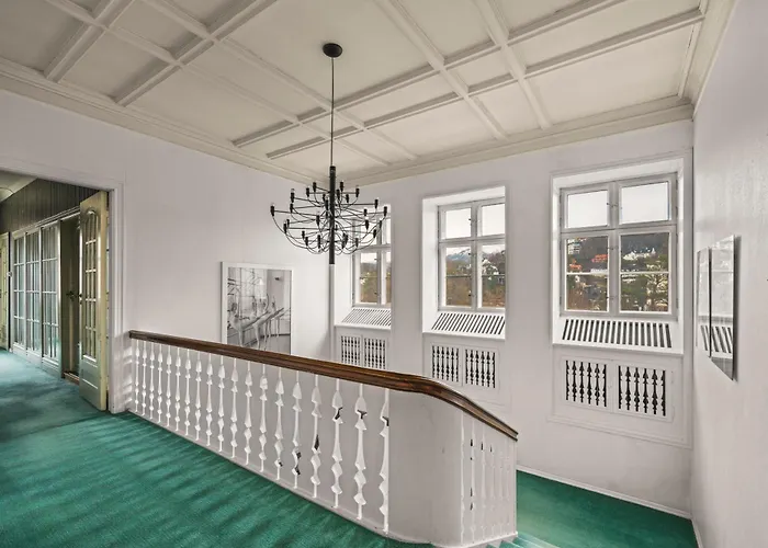 Villa New Listing! Unique In Bergen