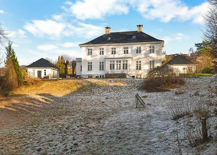 New Listing! Unique In Villa Bergen