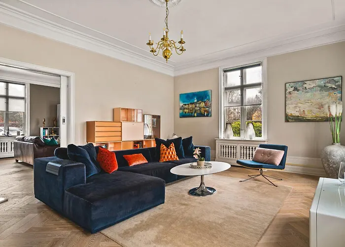 New Listing! Unique In Villa *